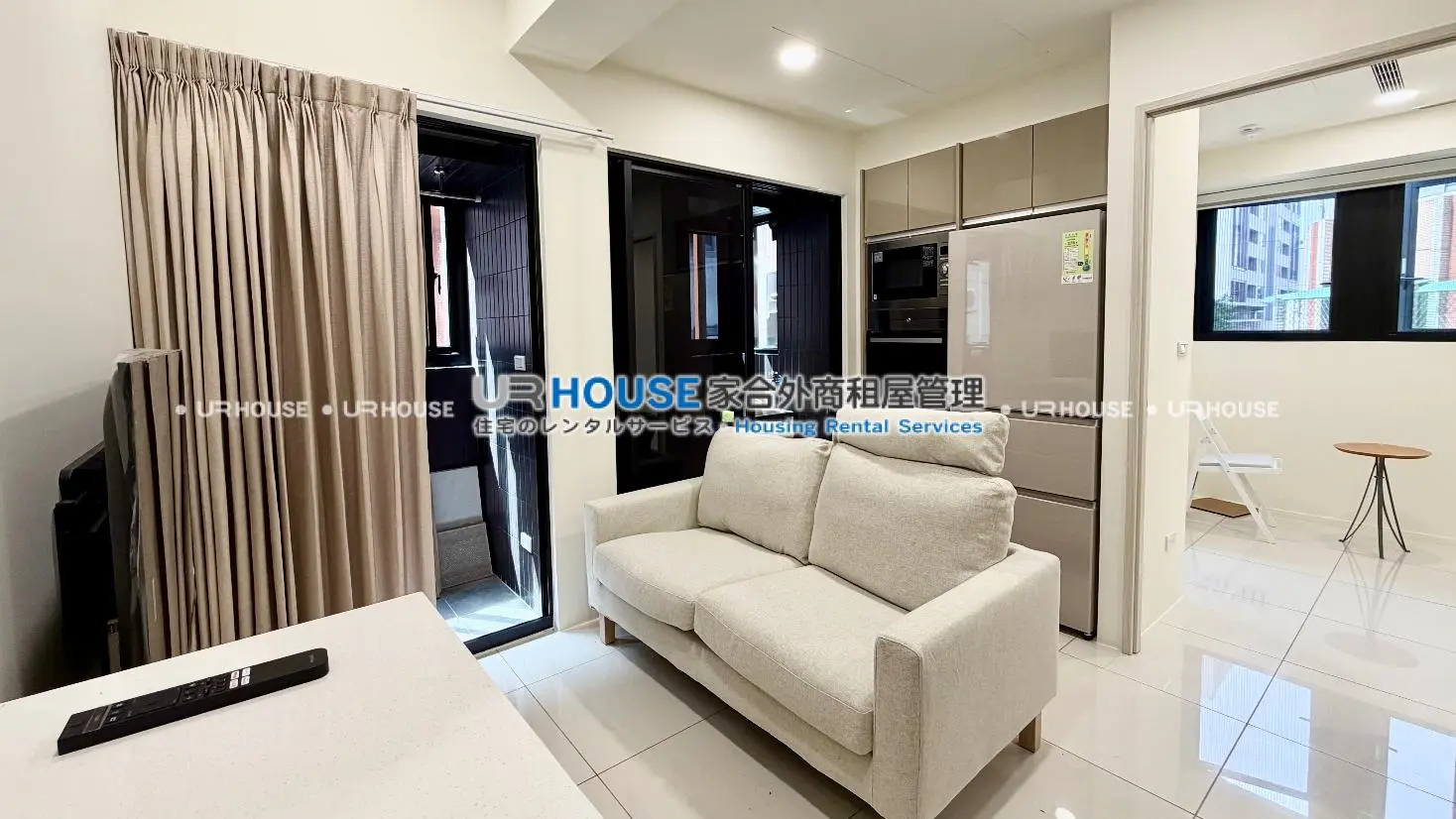 2 bedrooms apartment for rent in Zhongshan District, Taipei City | TWD 76 000 | 15 ping slide 0