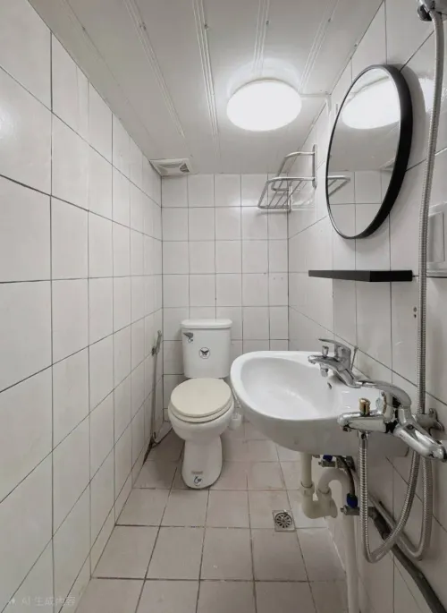 Room for rent NT$ 18 000 - Lane 805, BeiAn Rd - 3 bedrooms