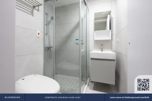 1 bedroom apartment for rent in Zhongshan District, Taipei City | NT$ 93 360 | 12 ping slide 11