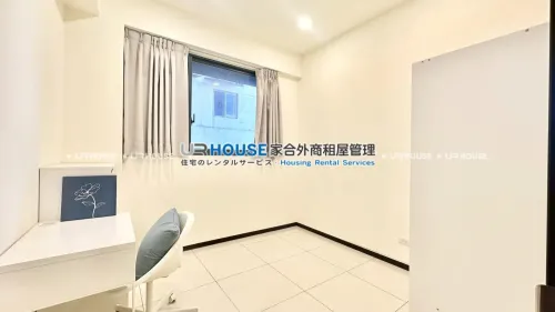 Apartment for rent TWD 78 000 - Nanjing West Road - 2 bedrooms