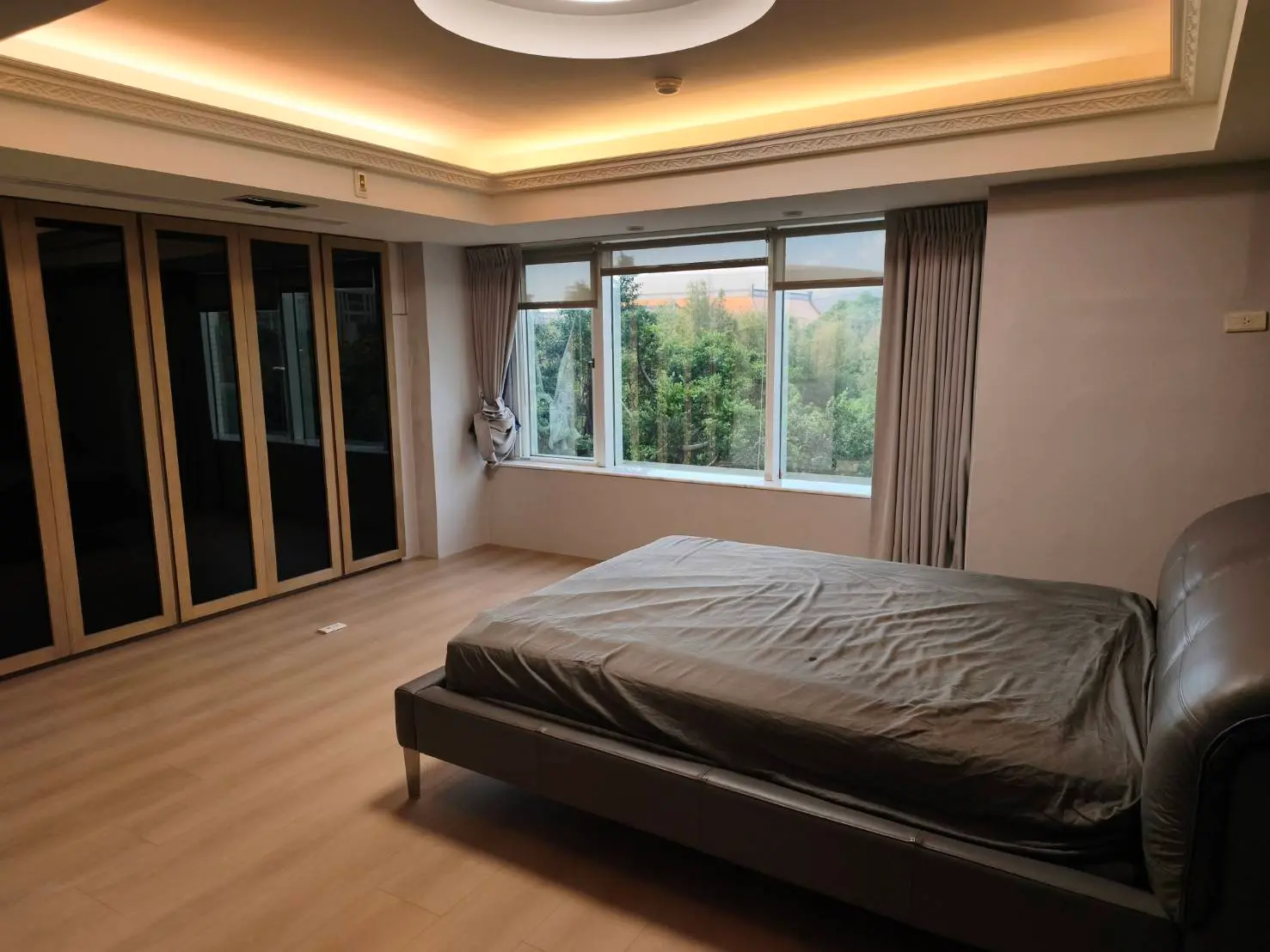 3 bedrooms apartment for rent in Xinyi District, Taipei City | NT$ 140 000 | 53 ping slide 15