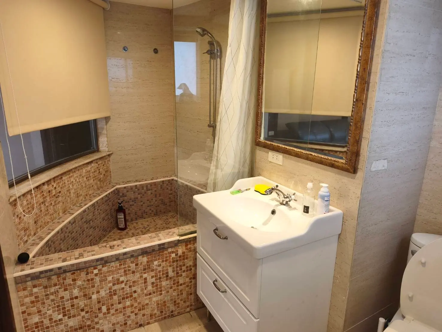3 bedrooms apartment for rent in Xinyi District, Taipei City | NT$ 140 000 | 53 ping slide 18