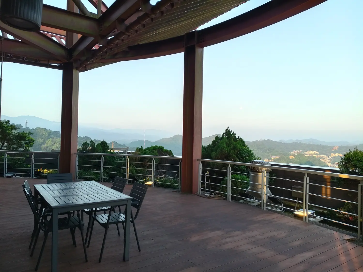 Room for rent in Renai District, Keelung City | NT$ 18 000 | 4 ping slide 9