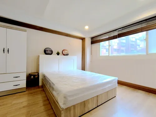 Room for rent NT$ 30 000 - Yanji Street - 4 bedrooms