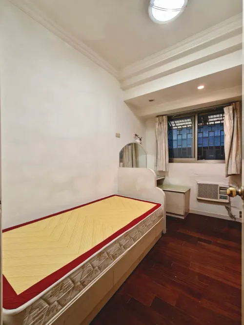 Apartment for sale TWD 24 200 000 - Section 5, Nanjing East Road - 2 bedrooms