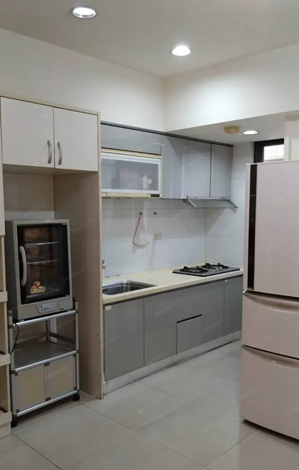 2 bedrooms apartment for rent in Tamsui District, New Taipei City | NT$ 23 000 | 38 ping slide 4