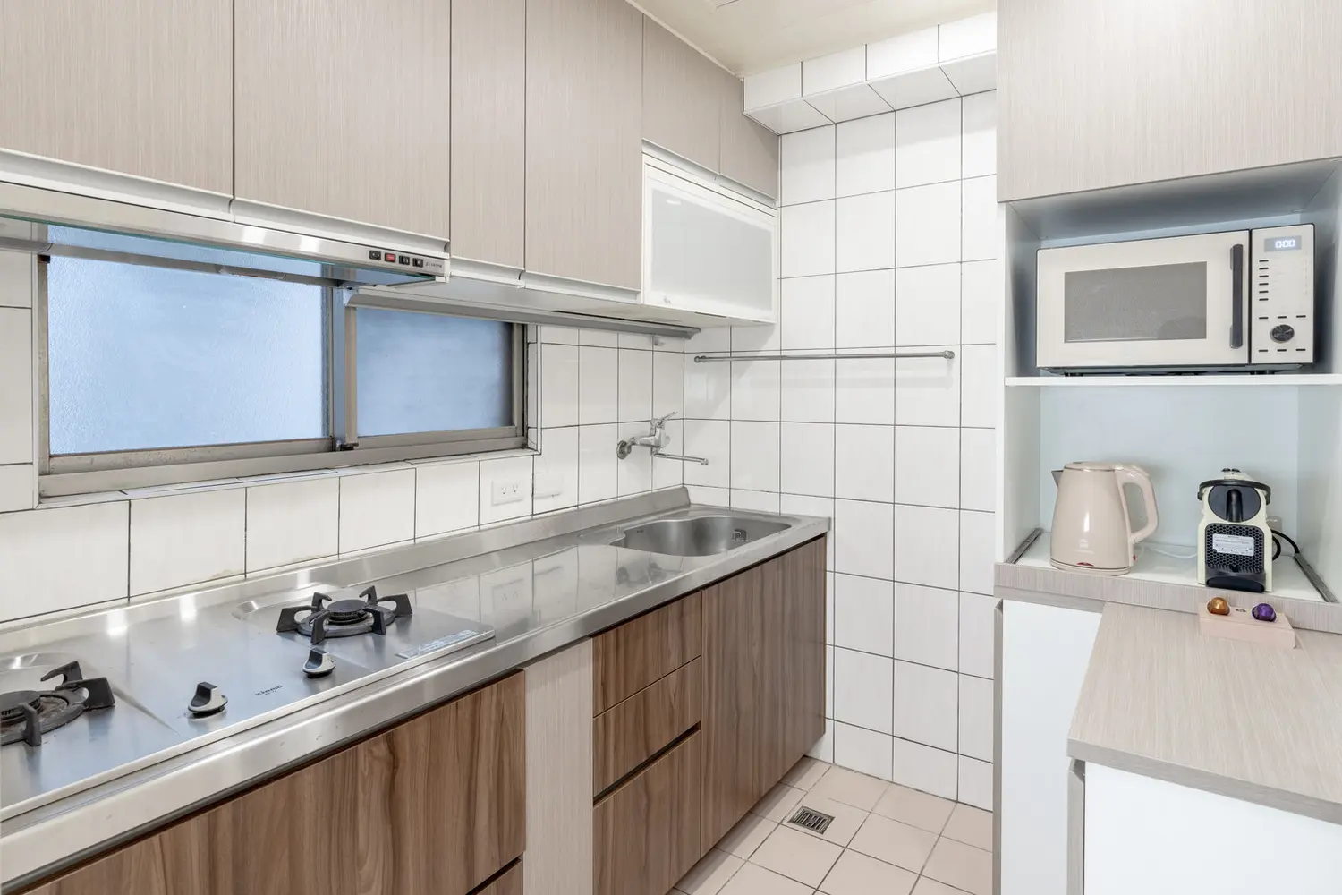 2 bedrooms apartment for rent in Xinyi District, Taipei City | NT$ 126 860 | 29 ping slide 14