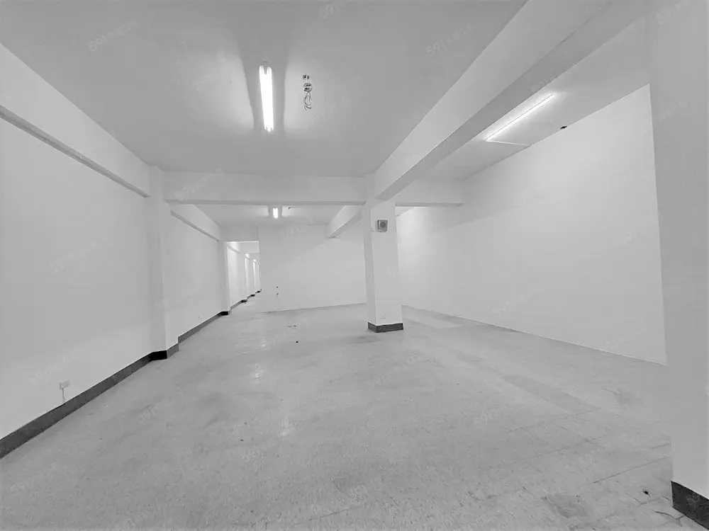 Industrial building for rent in Zhonghe District, New Taipei City | NT$ 50 000 | 65 ping slide 0