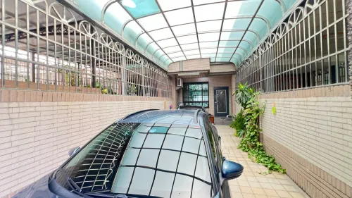 4 bedrooms townhouse for sale in Nanzih District, Kaohsiung City | NT$ 18 800 000 | 60 ping slide 18