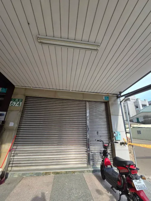 Shop / Retail for rent NT$ 30 000 - Gongyuan Road - 1 room