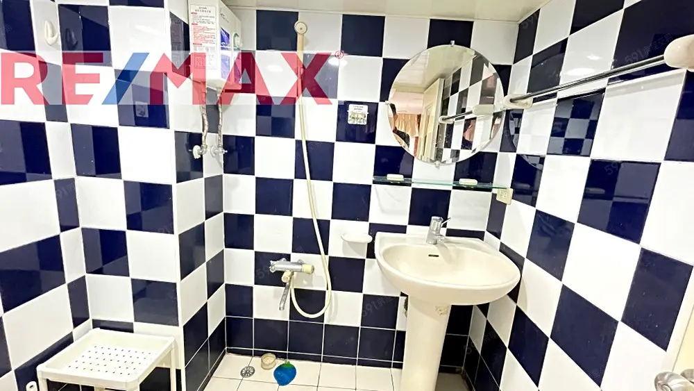 1 room apartment for rent in Zhongzheng District, Taipei City | NT$ 29 000 | 16 ping slide 11