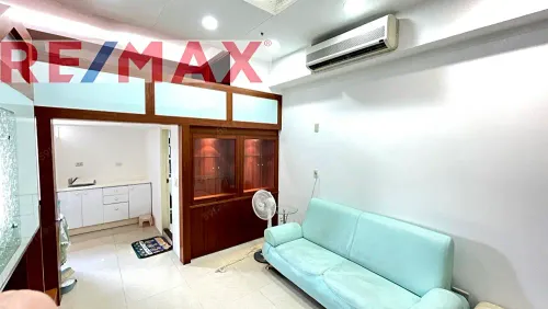 1 room apartment for rent in Zhongzheng District, Taipei City | NT$ 29 000 | 16 ping slide 10