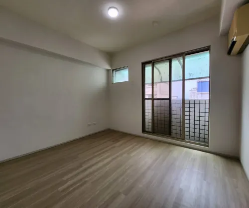 Apartment for sale NT$ 8 980 000 - Datong North Road - 4 bedrooms