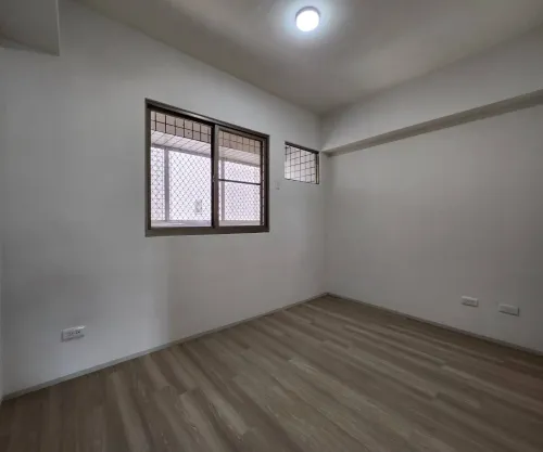 Apartment for sale NT$ 8 980 000 - Datong North Road - 4 bedrooms