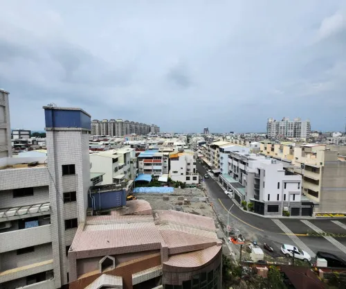Apartment for sale NT$ 8 980 000 - Datong North Road - 4 bedrooms