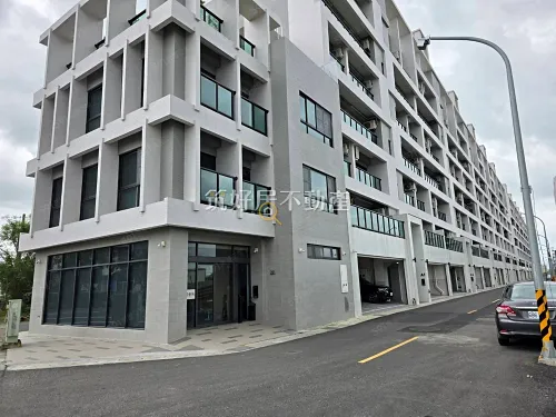 Apartment for rent TWD 27 000 -  - 3 bedrooms
