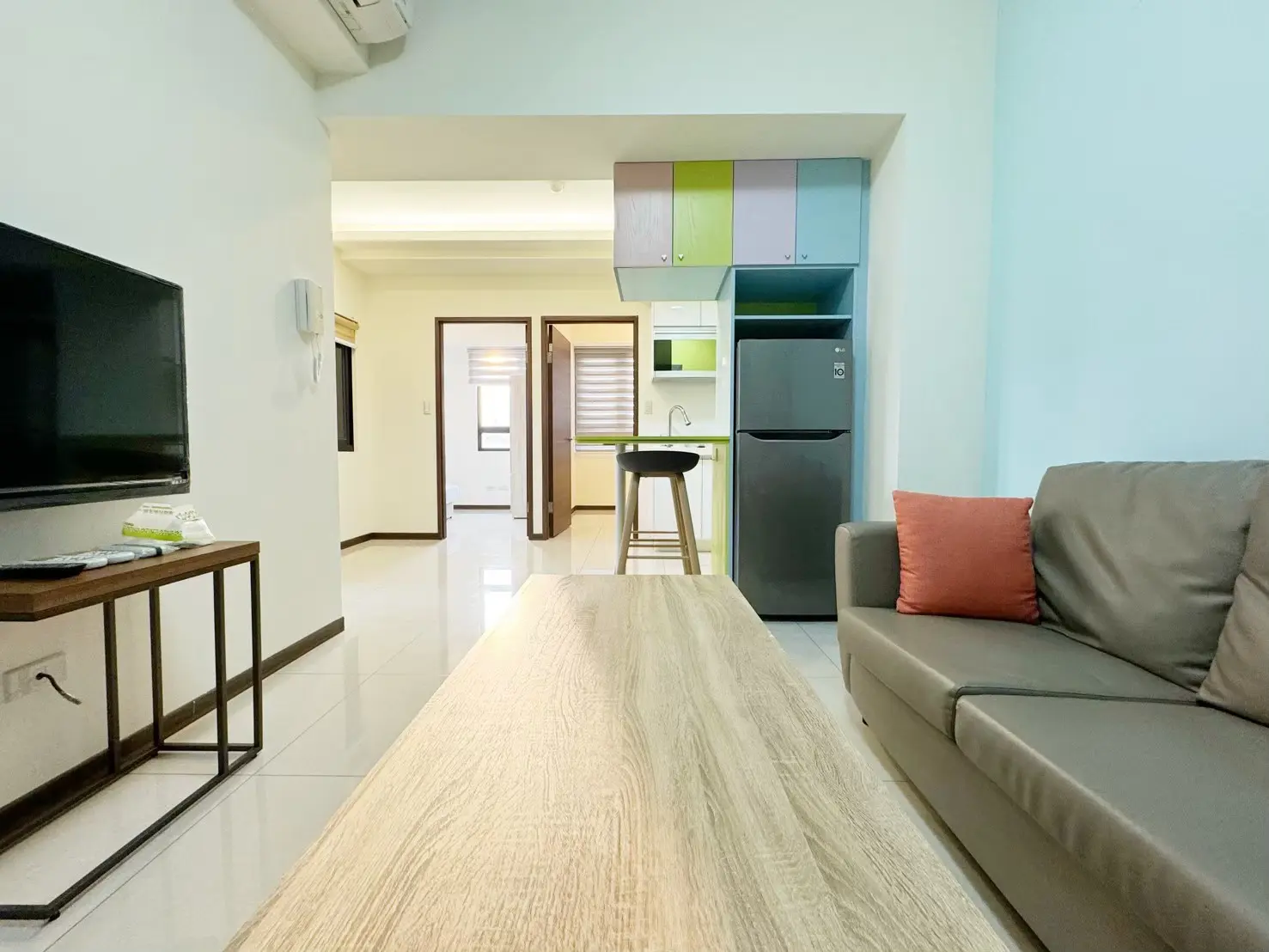 2 bedrooms apartment for rent in Xitun District, Taichung City | NT$ 28 000 | 14 ping slide 4