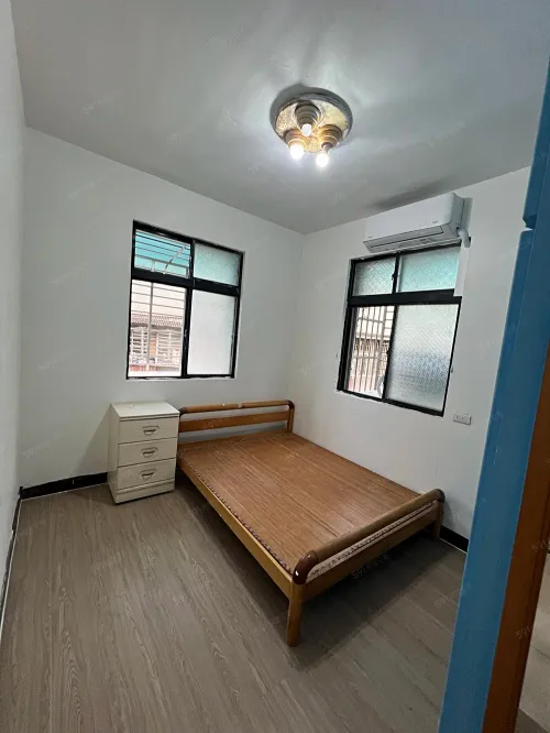 Room for rent TWD 10 000 - Alley 1, Lane 598, Zhongzheng Road - 3 bedrooms