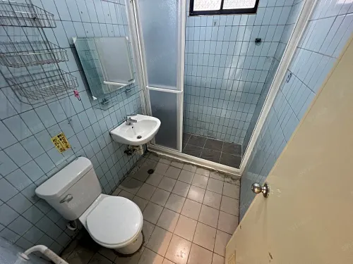 Room for rent TWD 10 000 - Alley 1, Lane 598, Zhongzheng Road - 3 bedrooms