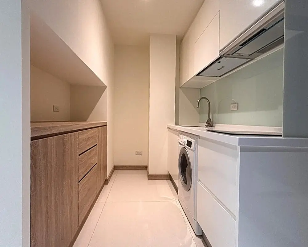 Studio apartment for rent in Daan District, Taipei City | NT$ 42 000 | 14 ping slide 2