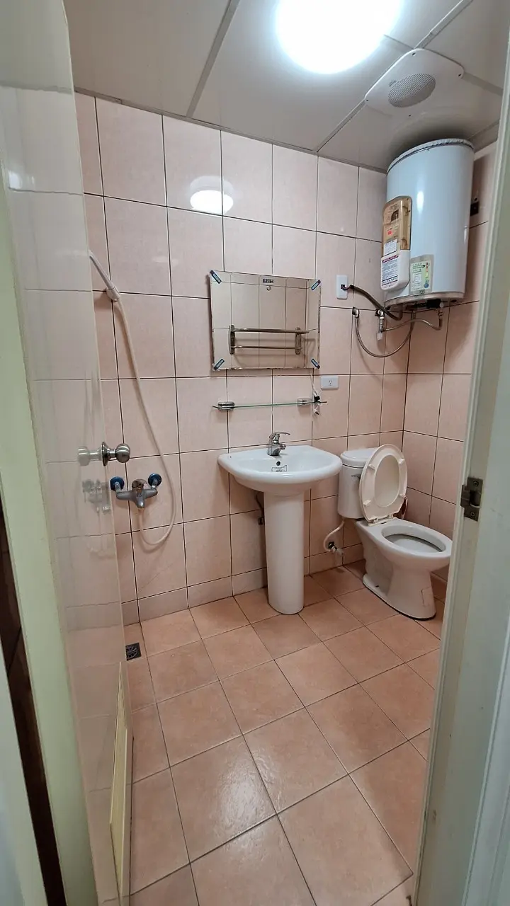 Room for rent in Xitun District, Taichung City | NT$ 7 200 | 5 ping slide 2