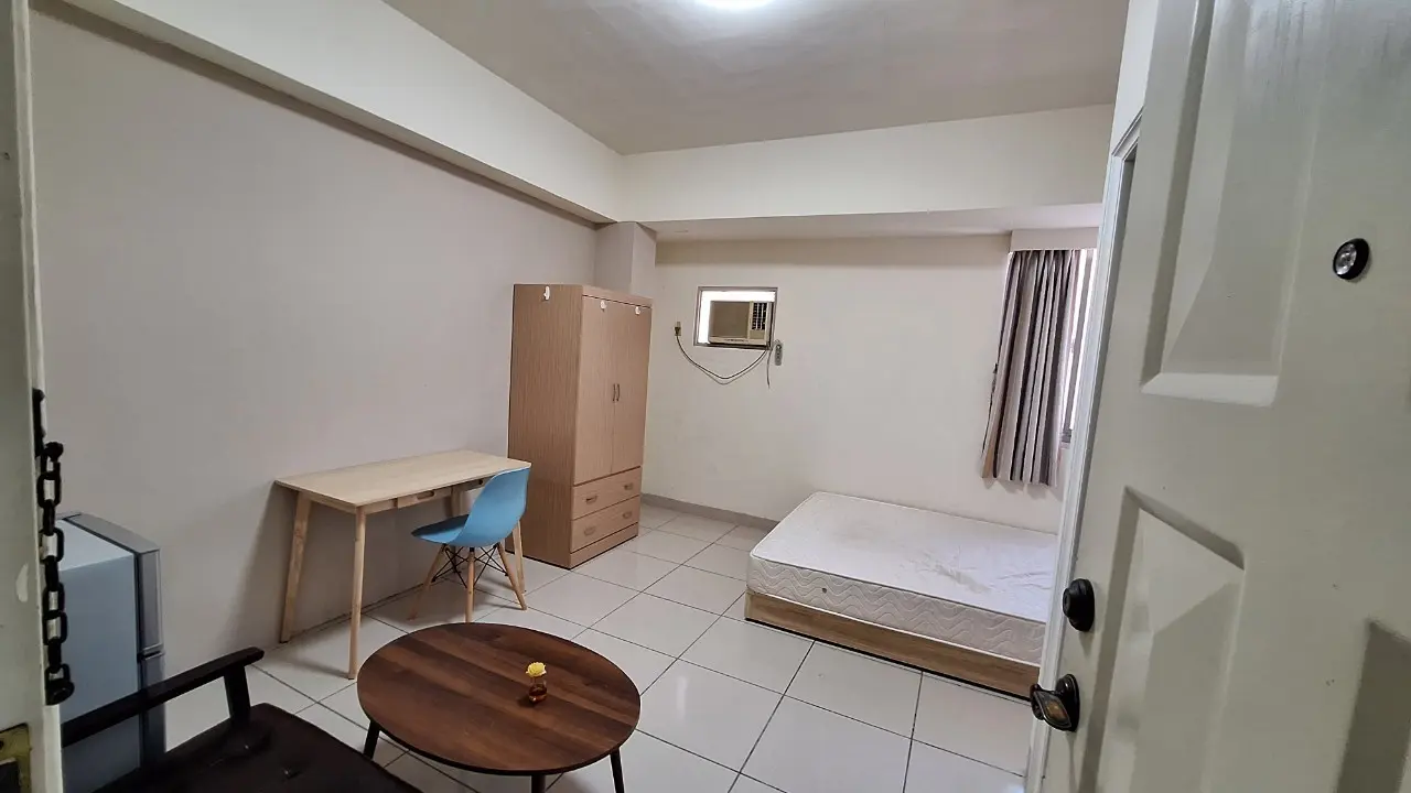 Room for rent in Xitun District, Taichung City | NT$ 7 200 | 5 ping slide 4