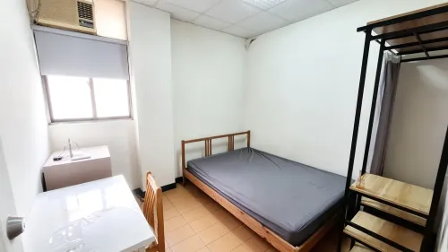 Room for rent NT$ 5 200 - Fuxing Road - 1 room