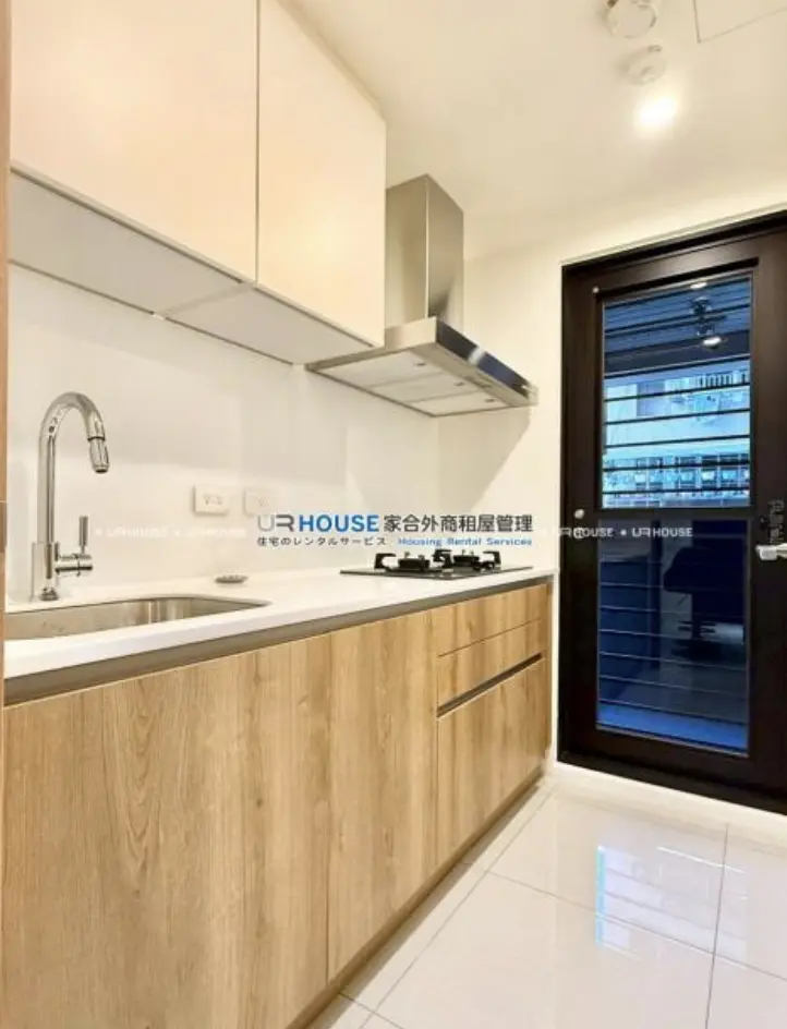 2 bedrooms apartment for rent in Wanhua District, Taipei City | NT$ 50 000 | 13 ping slide 12