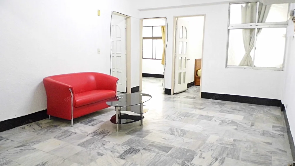 4 bedrooms apartment for rent in Beitou District, Taipei City | NT$ 33 000 | 38 ping slide 0