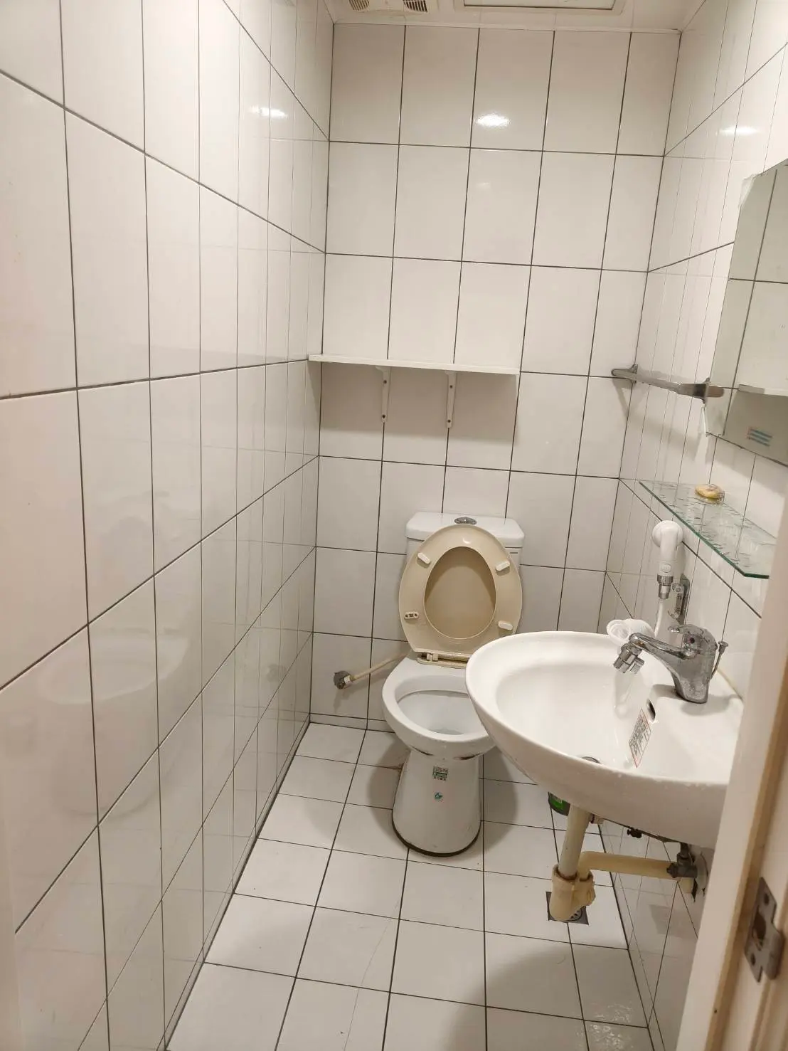 3 bedrooms apartment for rent in Zhongshan District, Taipei City | NT$ 48 000 | 29 ping slide 13