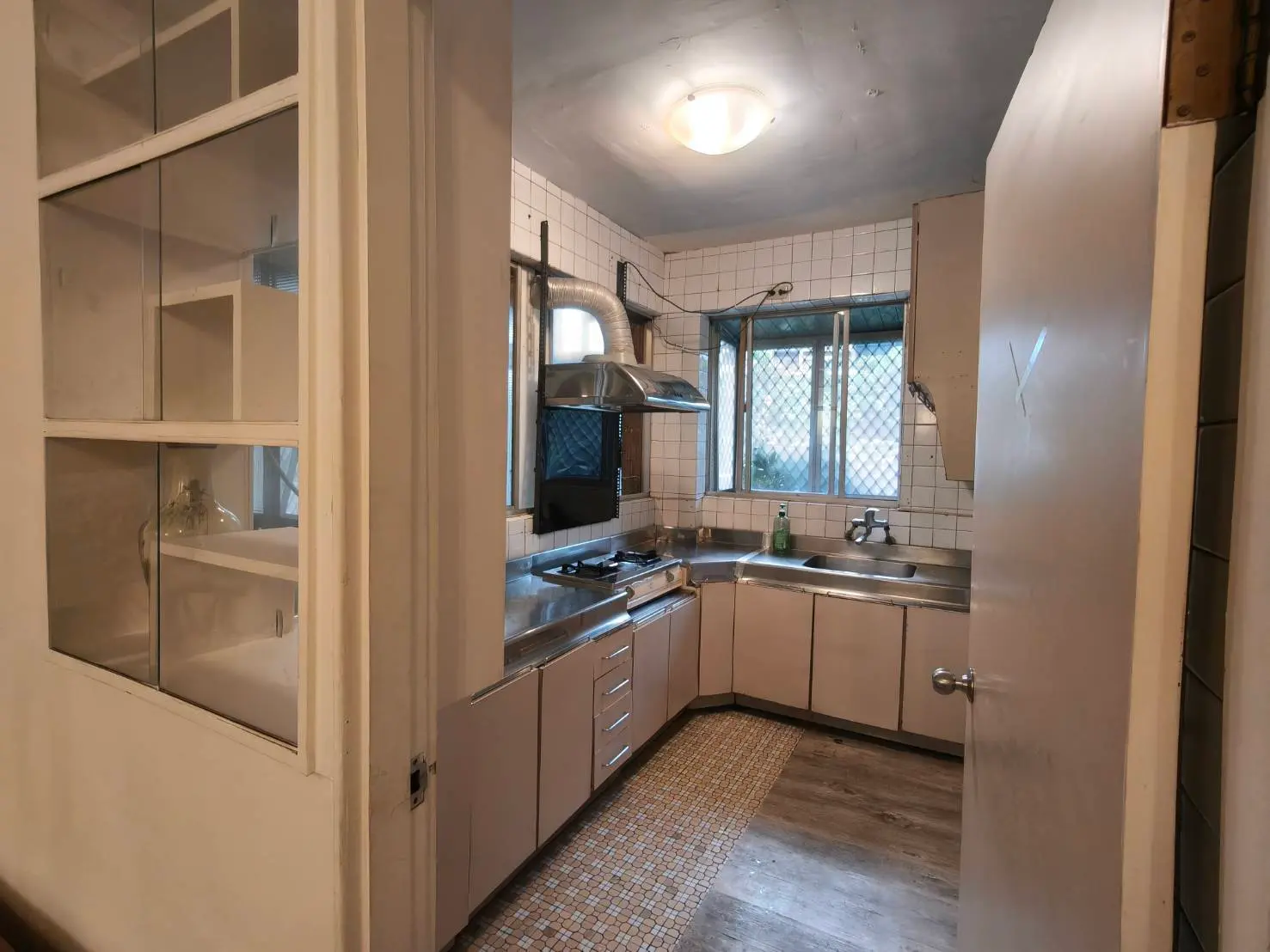 3 bedrooms apartment for rent in Zhongshan District, Taipei City | NT$ 48 000 | 29 ping slide 9