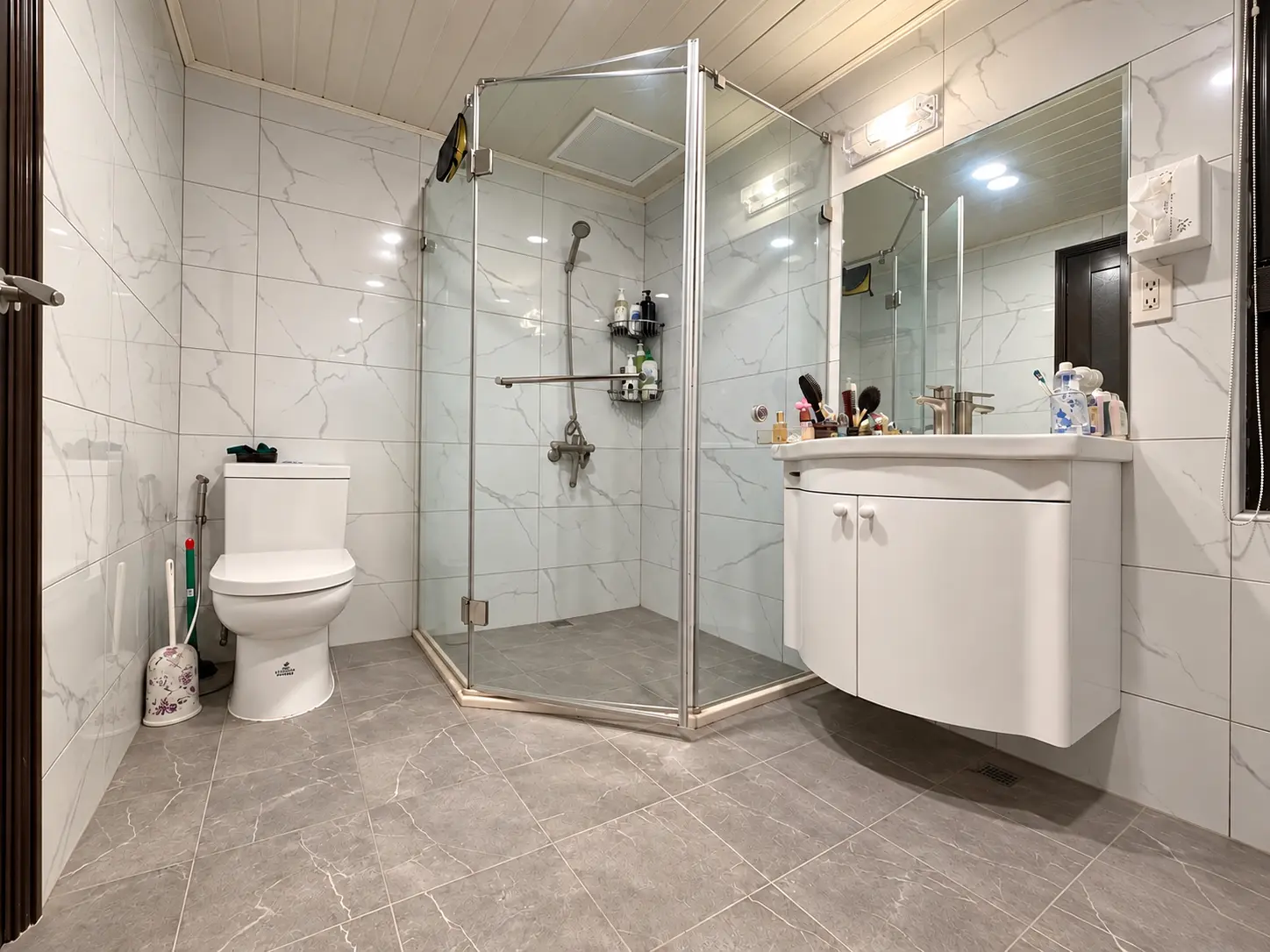 4 bedrooms apartment for sale in Gushan District, Kaohsiung City | NT$ 24 800 000 | 55 ping slide 4