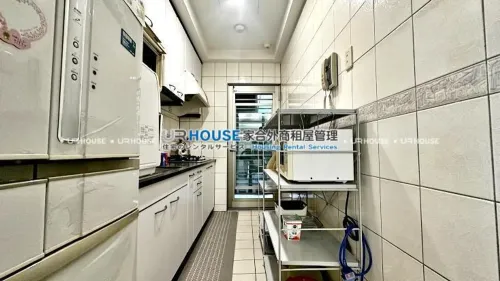 Apartment for rent TWD 80 000 -  - 4 bedrooms