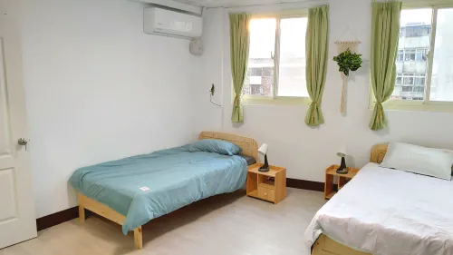 Private room for rent TWD 10 000 -  - 8 bedrooms