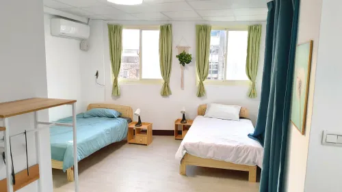 Private room for rent TWD 10 000 -  - 8 bedrooms