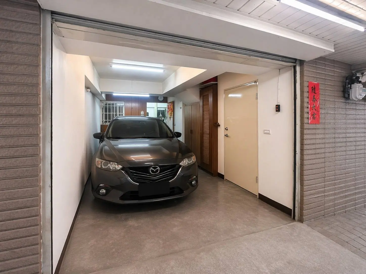 1 room townhouse for sale in Qidu District, Keelung City | NT$ 17 990 000 | 65 ping slide 0