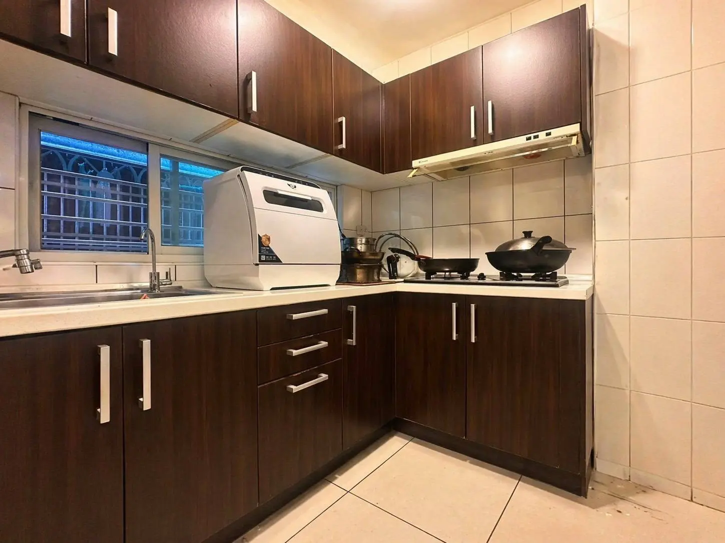 1 room townhouse for sale in Qidu District, Keelung City | NT$ 17 990 000 | 65 ping slide 1