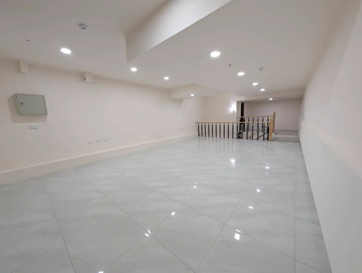 Shop / Retail for rent in Lingya District, Kaohsiung City | NT$ 42 000 | 35 ping slide 7