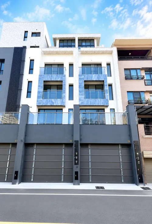 Townhouse for sale NT$ 45 800 000 - Yuhua 1st Street - 4 bedrooms