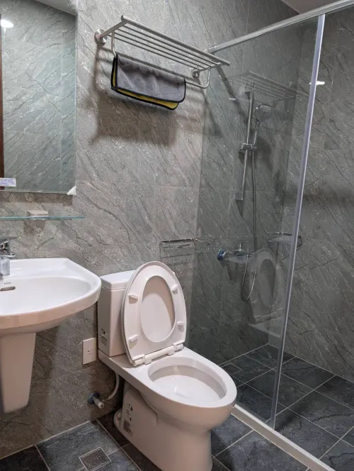 Shop / Retail for rent in Lingya District, Kaohsiung City | NT$ 31 000 | 12 ping slide 5