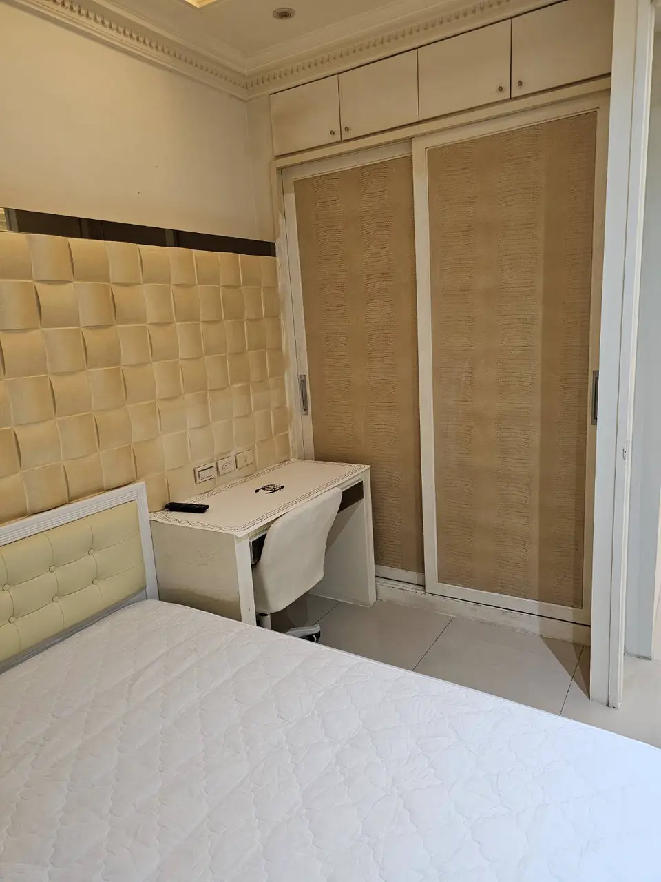 2 bedrooms apartment for rent in Zhongshan District, Taipei City | NT$ 50 000 | 12 ping slide 1