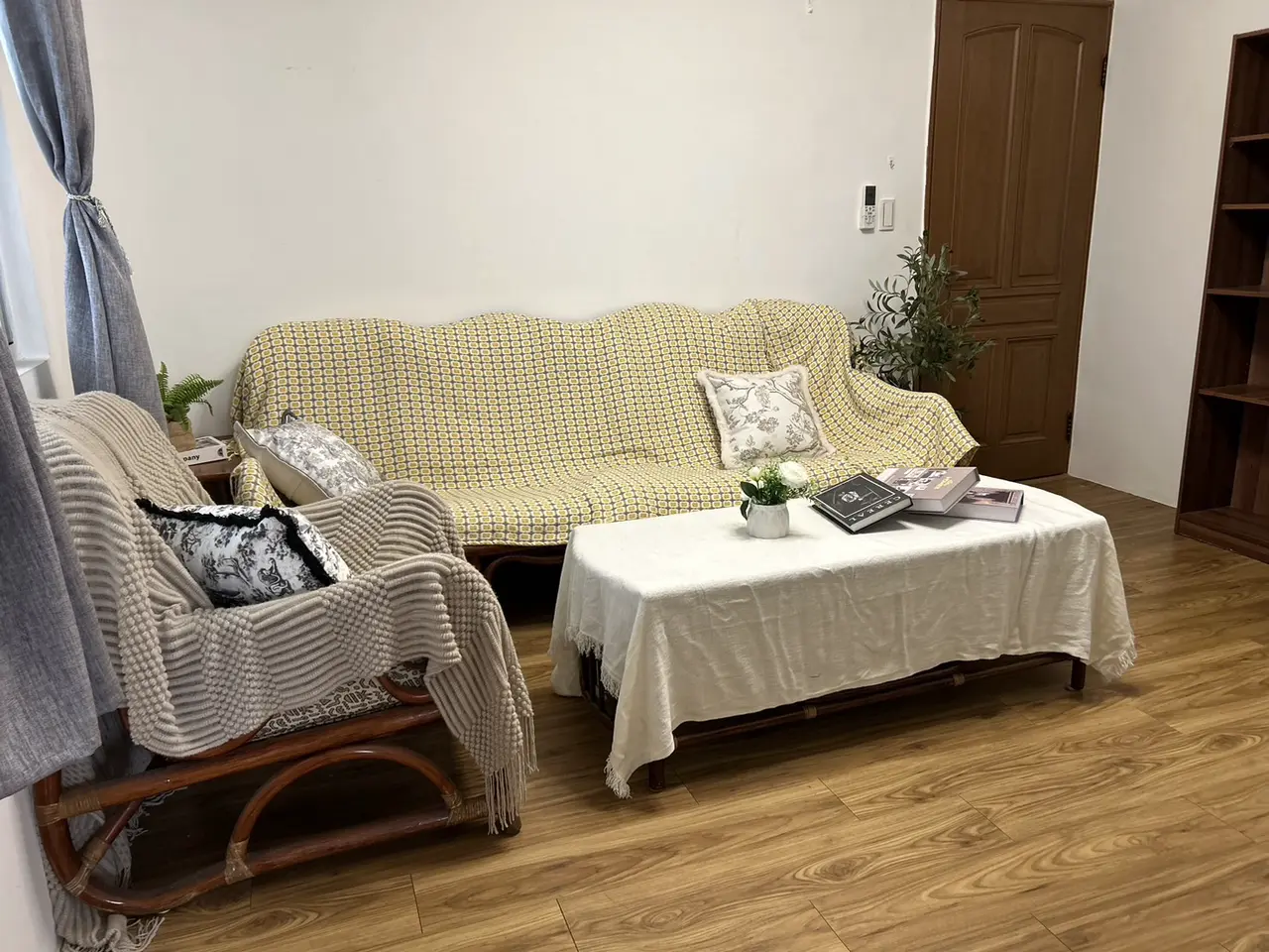 3 bedrooms apartment for rent in Zhongzheng District, Taipei City | TWD 24 000 | 15 ping slide 0