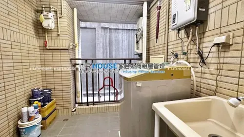 Apartment for rent TWD 60 000 -  - 3 bedrooms