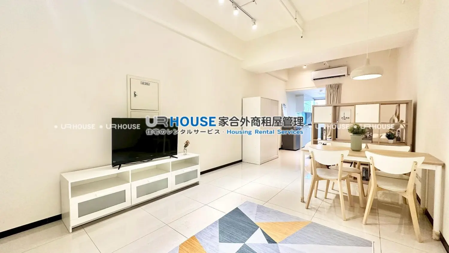 1 room apartment for rent TWD 46 000 - 14 ping - Datong District,Taipei City slide 0