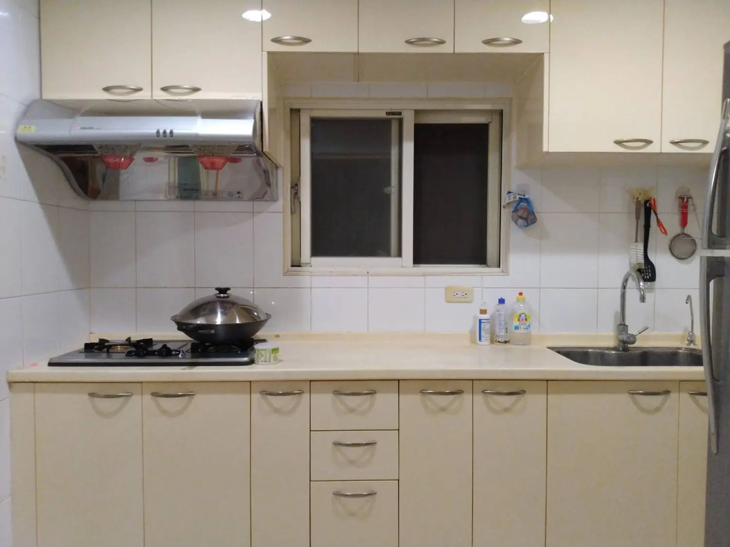 分租套房、雅房 出租 TWD 14 200 - 5 坪 - 台北市, 信義區 slide 1