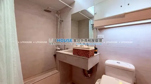 Apartment for rent TWD 59 000 - Dehui Street - 2 bedrooms