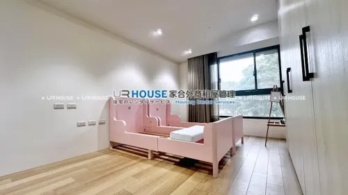 Apartment for rent TWD 62 000 -  - 4 bedrooms