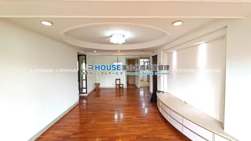 Apartment for rent NT$ 62 000 - 中山北路六段 - 3 bedrooms