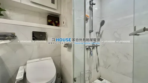 1 room apartment for rent in Songshan District, Taipei City | NT$ 65 000 | 15 ping slide 9