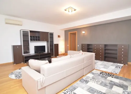 Apartment for rent TWD 28 595 - Huacheng Rd - 2 bedrooms